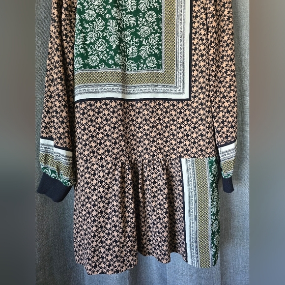 Essentiel Antwerp Shift Dress Scarf Print Sz 34 (US 4) 100% Silk Drop Waist - Picture 2 of 5